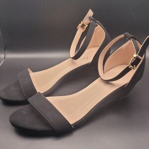 Forever Low Wedge Heel Sandals Black Strappy Ankle Size 8 Style: Daniella